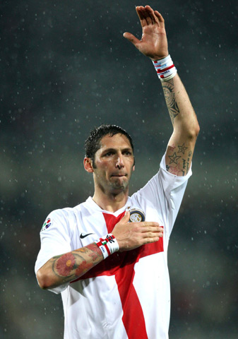 体坛：国安足协杯夺冠靠运气+签位，中超要夺冠似乎遥不可及（体坛解析：国安足协杯捧杯多赖签运，中超问鼎前景渺茫）