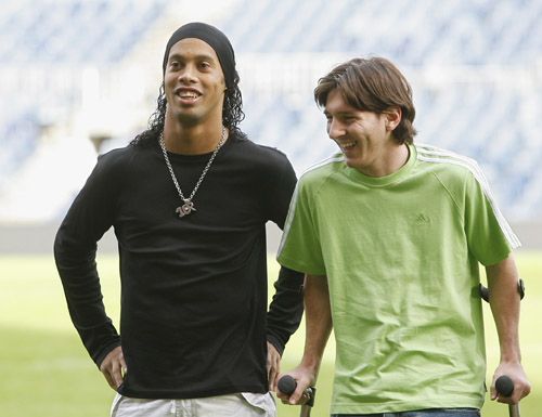 罗哥功劳薄仅差这么一项荣誉就大圆满，所以说的没任何问题（罗哥功勋卓著，只欠这一荣誉便臻圆满，此言并无不当）