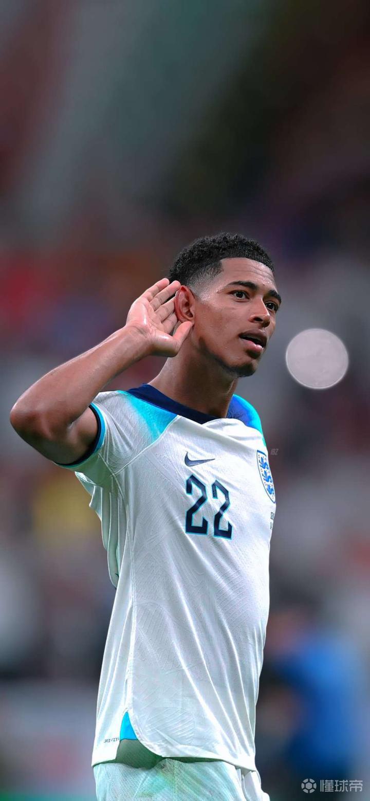 越南U21女排一球员性别不合规，队伍参赛资格被取消，四场比赛全部判负（越南U21女排因球员性别不符规定遭取消参赛资格，已赛四场均判负）