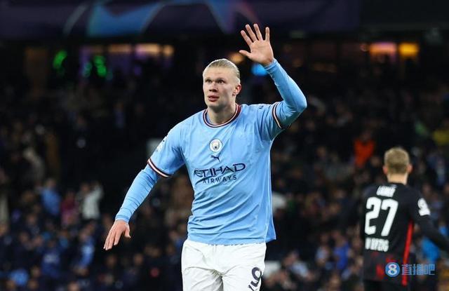 大连球迷给李昂留言寻求“信号”和“定心丸”，李昂点赞了（大连球迷向李昂留言求“信号”“定心丸”，已获其点赞）