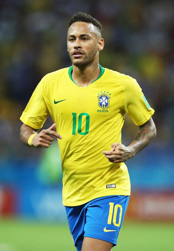 阿什拉夫荣膺2025年非洲足球先生，拉莫斯社媒发文祝贺（阿什拉夫当选2025年非洲足球先生，拉莫斯在社媒发文祝贺）