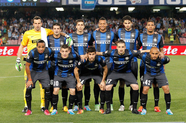 一日英超动向：曼城再具争冠实力，萨拉赫猛批斯洛特引发矛盾