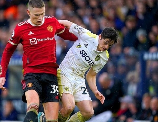 足球英超球迷怒喷转播商调整赛程