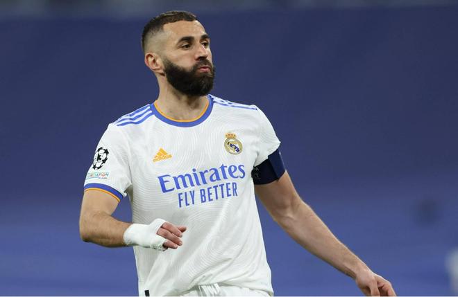 这下真是把足球踢成了艺术（足球踢出了艺术的境界）